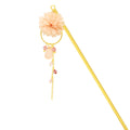 White dew small chrysanthemum hairpin (Shiratsuyu Kogiku Ippon Kanzashi)