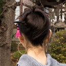 Elegant single hairpin